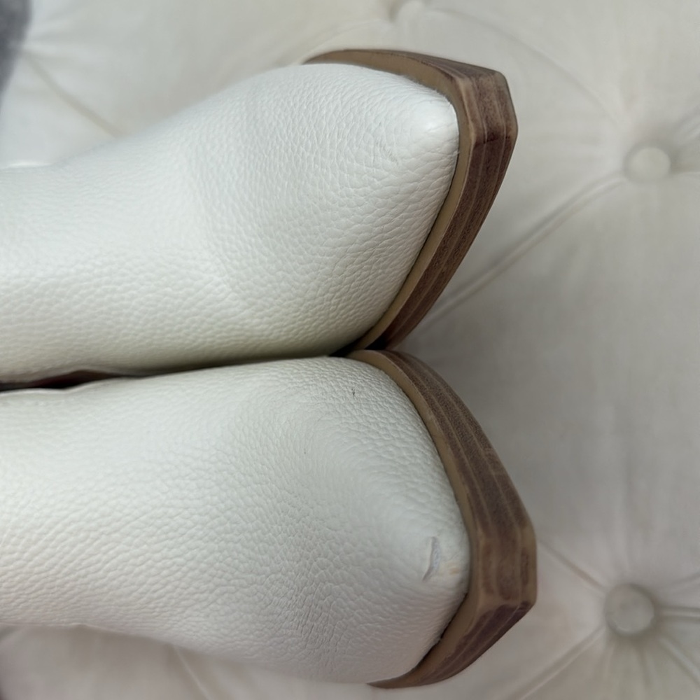 ALTAR’D state (MIA)  FLORAL BOOTS SIZE 6.5 Floral Cream  Boots - Picture 16 of 17